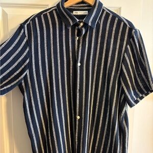 Zara Men's Navy and White Striped Button Down Shirt